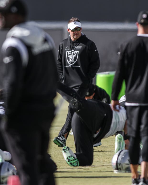 Josh McDaniels (15)